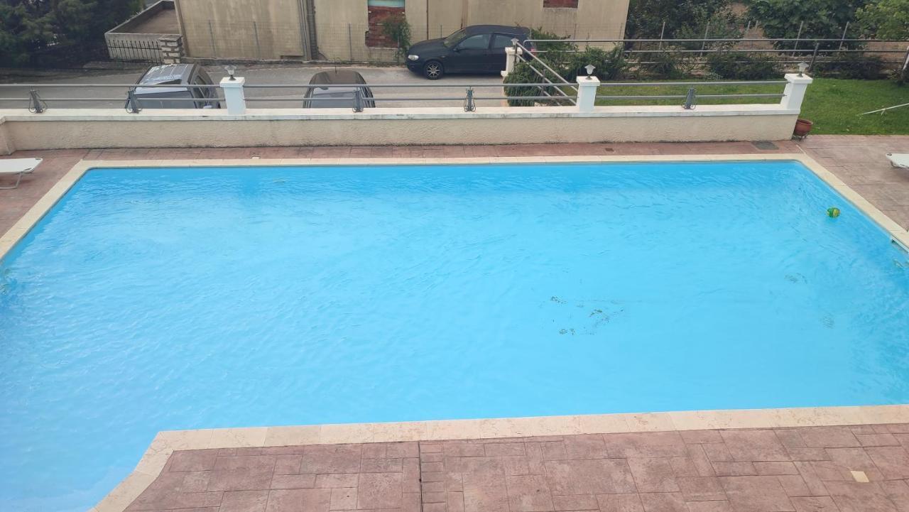 Guesthouse Michobeis Kamarina Luaran gambar
